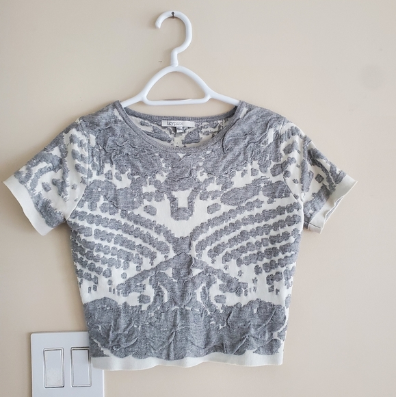 Gorgeous Two-Piece Set - Picture 3 of 5